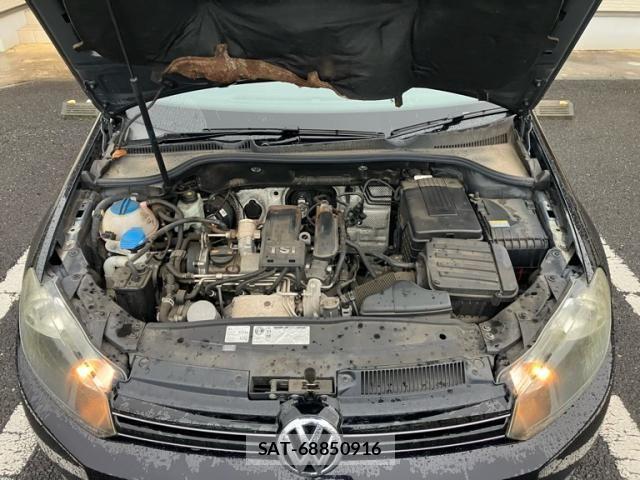 VolksWagen GOLF 2012-07 8629731-17
