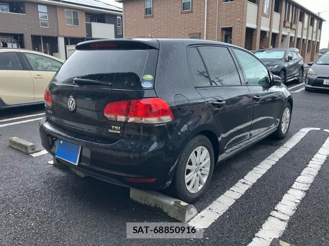 VolksWagen GOLF 2012-07 8629731-3