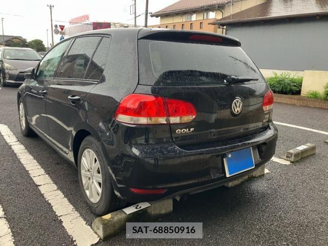 VolksWagen GOLF 2012-07 8629731-4