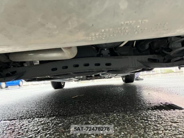 VolksWagen GOLF 2014-10 8662402-23