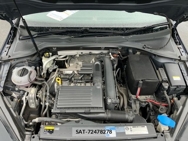 VolksWagen GOLF 2014-10 8662402-24