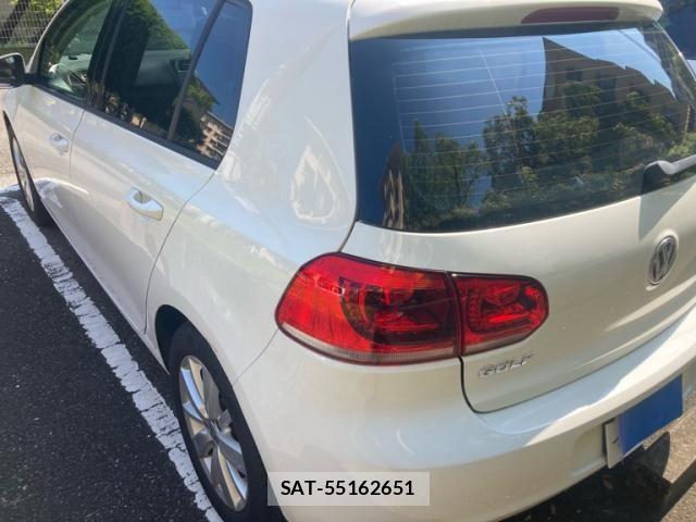 VolksWagen GOLF 2013-03 8667136-2