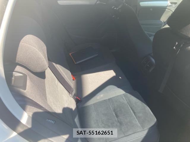 VolksWagen GOLF 2013-03 8667136-8