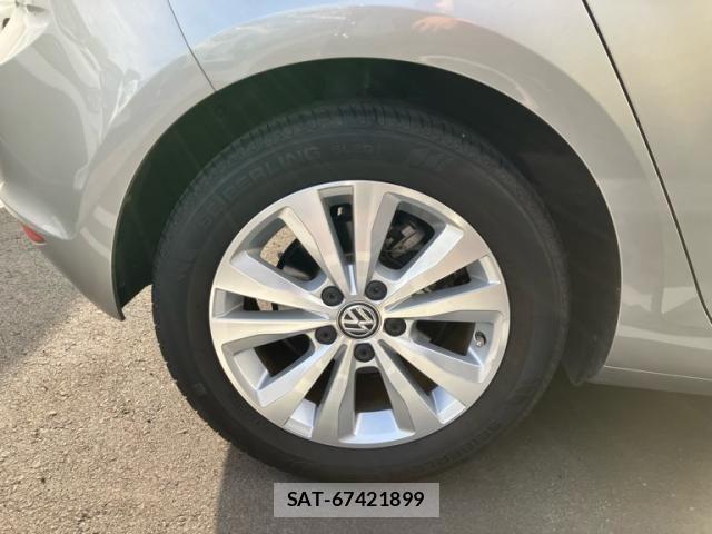 VolksWagen GOLF 2014-03 8662403-9