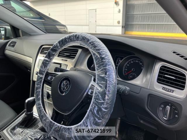 VolksWagen GOLF 2014-03 8662403-13