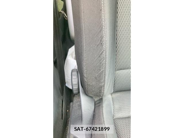 VolksWagen GOLF 2014-03 8662403-25