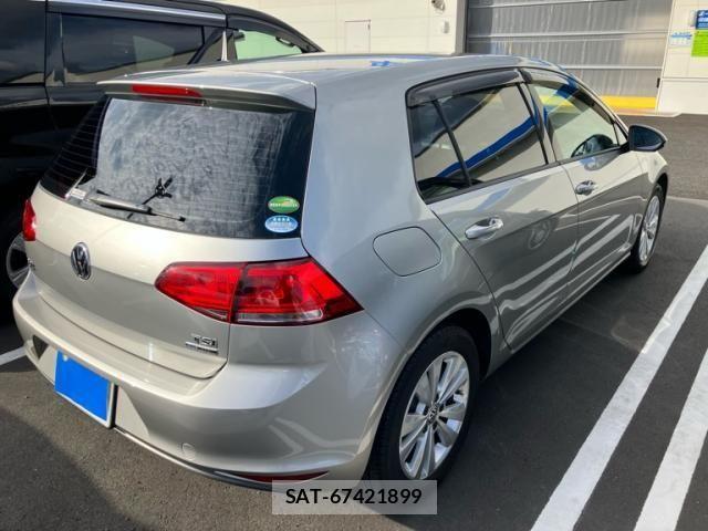 VolksWagen GOLF 2014-03 8662403-3