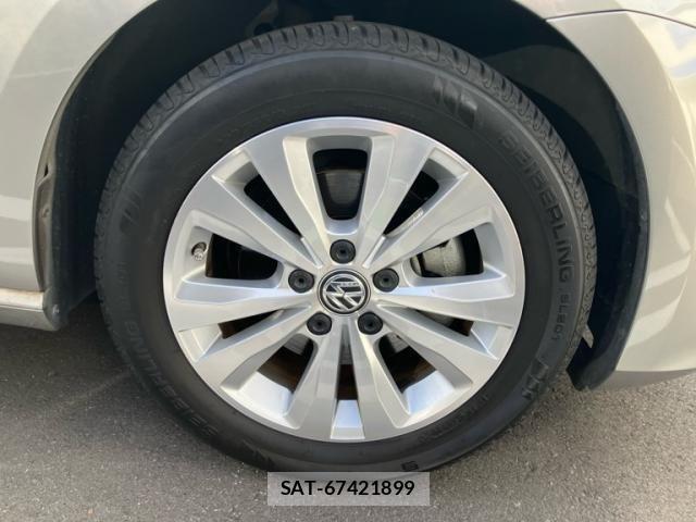 VolksWagen GOLF 2014-03 8662403-7