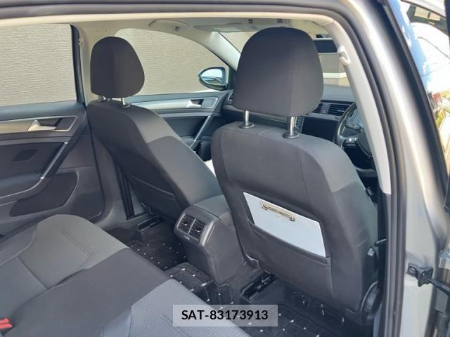 VolksWagen GOLF 2013-11 8686923-9