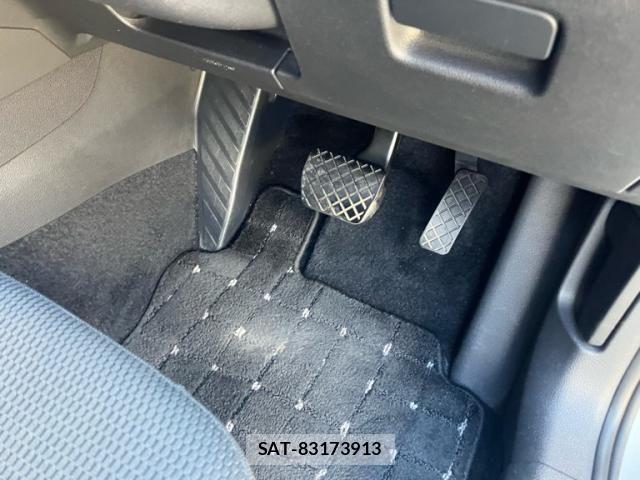 VolksWagen GOLF 2013-11 8686923-12