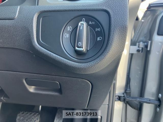 VolksWagen GOLF 2013-11 8686923-13