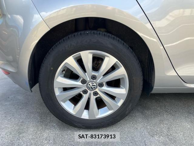 VolksWagen GOLF 2013-11 8686923-6