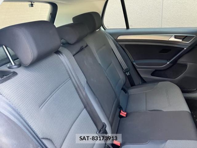 VolksWagen GOLF 2013-11 8686923-8