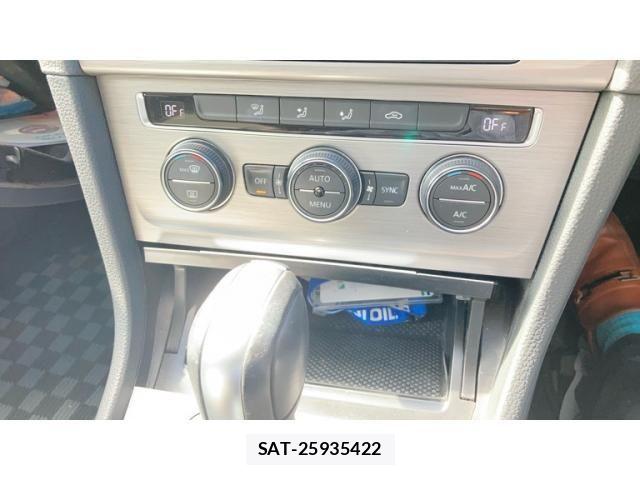 VolksWagen GOLF 2015-06 8746835-12