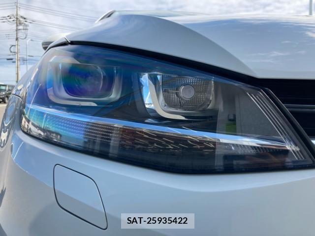 VolksWagen GOLF 2015-06 8746835-4
