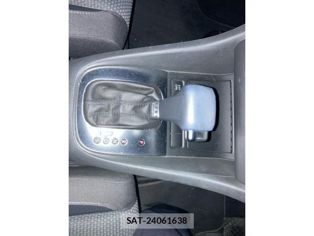 VolksWagen GOLF 2010-02 8746838-18