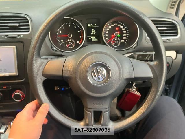 VolksWagen GOLF 2011-07 8746845-16