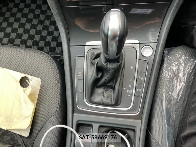 VolksWagen GOLF 2019-10 8746830-19