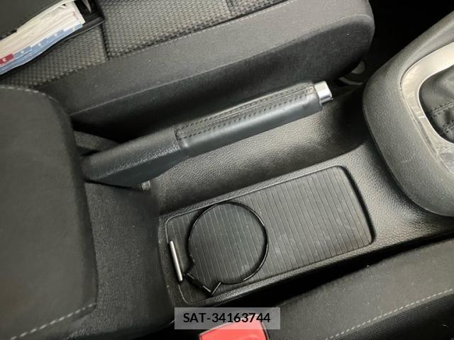 VolksWagen GOLF 2009-09 8746837-20