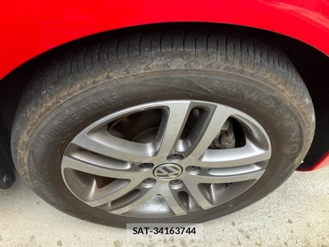 VolksWagen GOLF 2009-09 8746837-7
