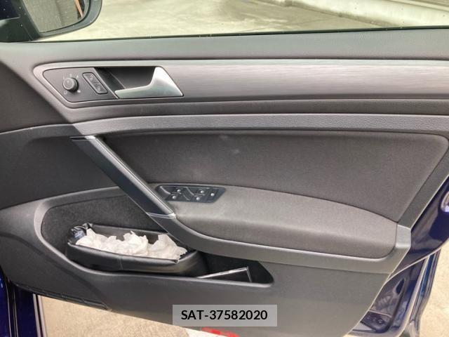 VolksWagen GOLF 2018-05 8746831-13