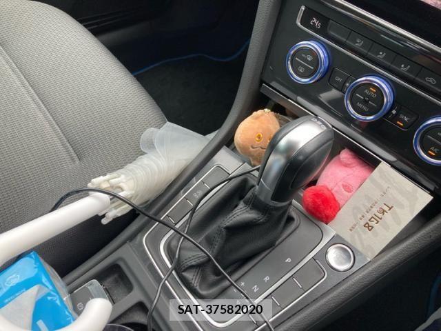 VolksWagen GOLF 2018-05 8746831-22
