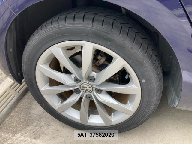 VolksWagen GOLF 2018-05 8746831-6