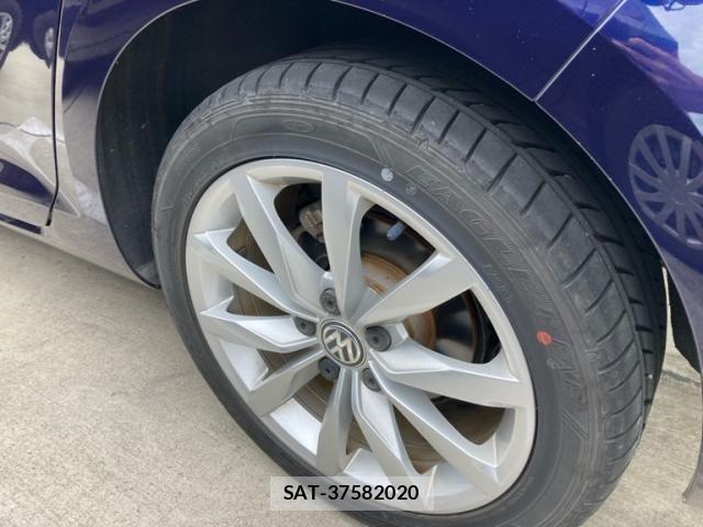 VolksWagen GOLF 2018-05 8746831-7