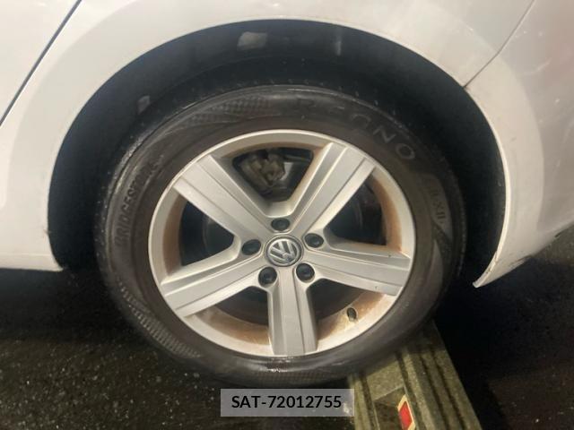 VolksWagen GOLF 2014-12 8746832-6