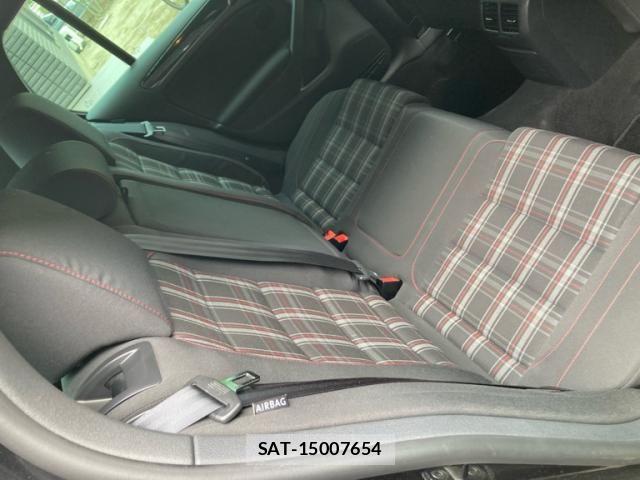 VolksWagen GOLF 2011-09 8746834-11