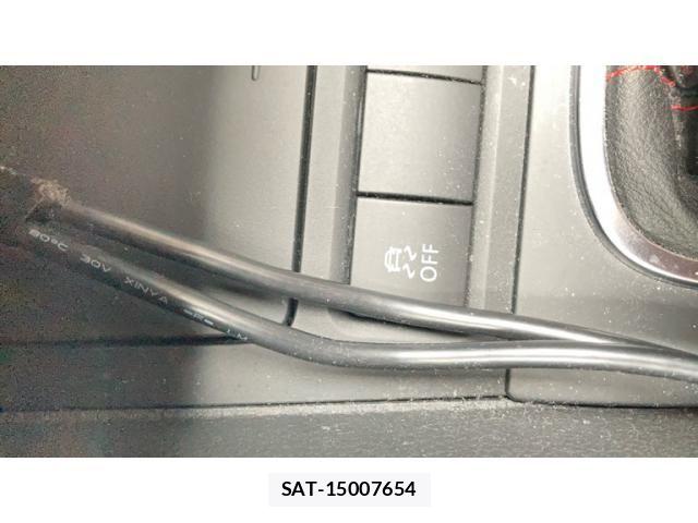 VolksWagen GOLF 2011-09 8746834-21
