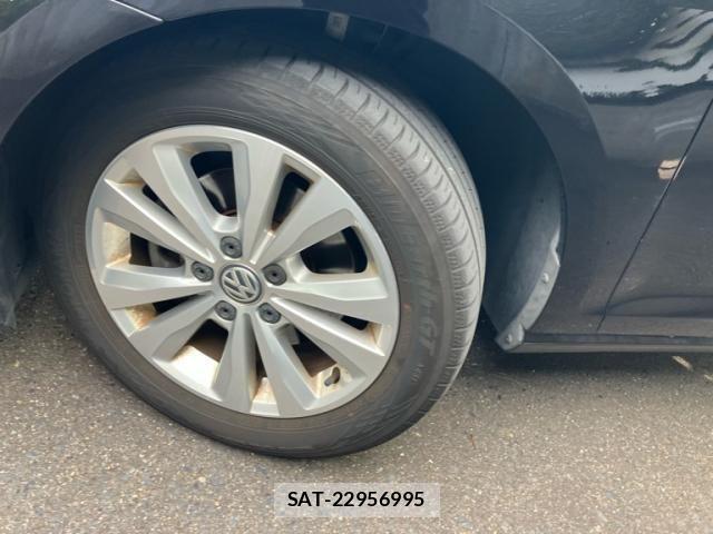 VolksWagen GOLF 2017-11 8782613-12