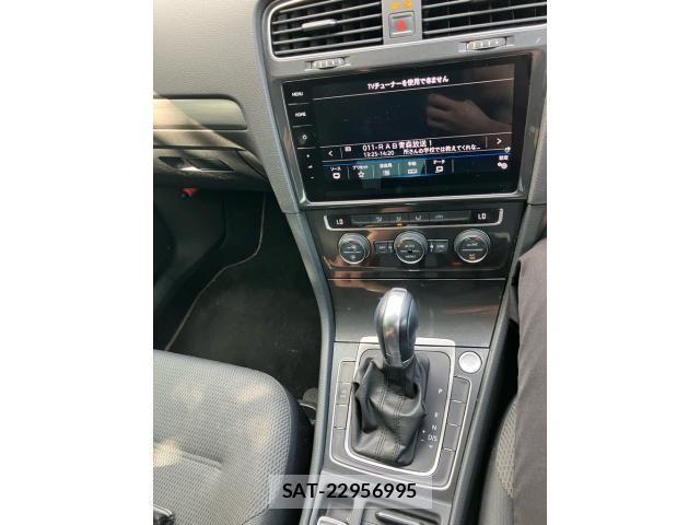 VolksWagen GOLF 2017-11 8782613-19