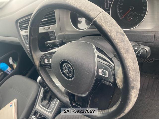 VolksWagen GOLF 2015-10 8782614-11