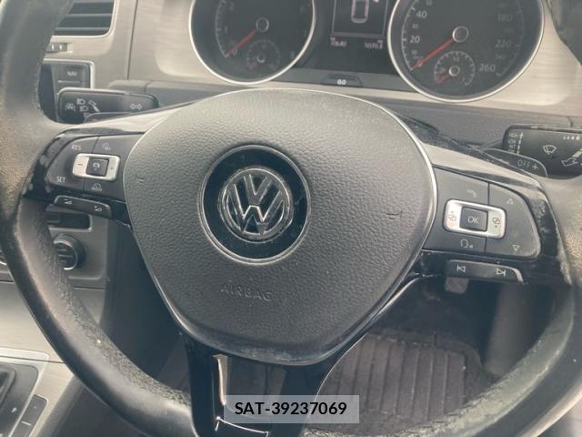 VolksWagen GOLF 2015-10 8782614-12