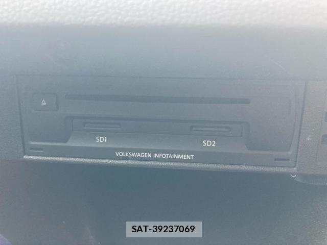 VolksWagen GOLF 2015-10 8782614-21