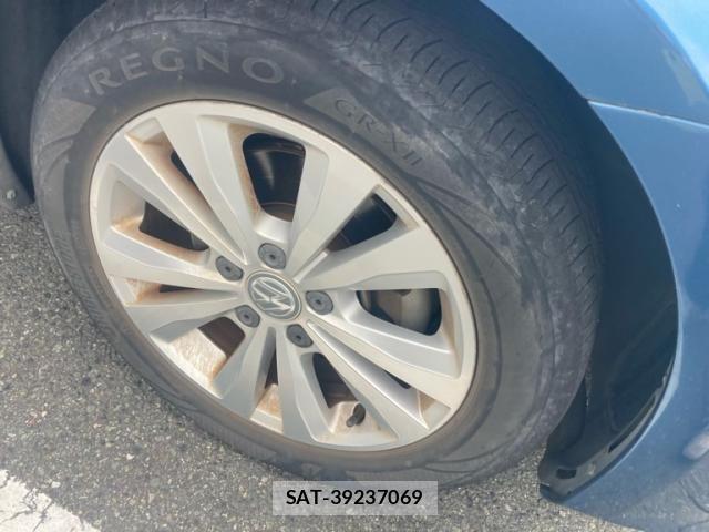 VolksWagen GOLF 2015-10 8782614-4