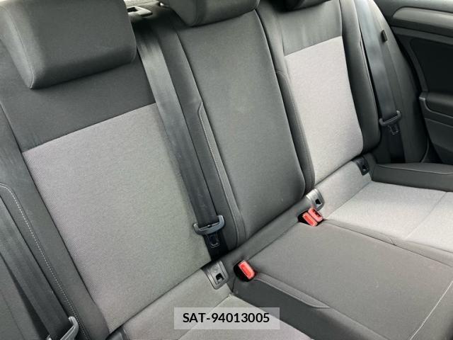 VolksWagen GOLF 2015-12 8797926-21
