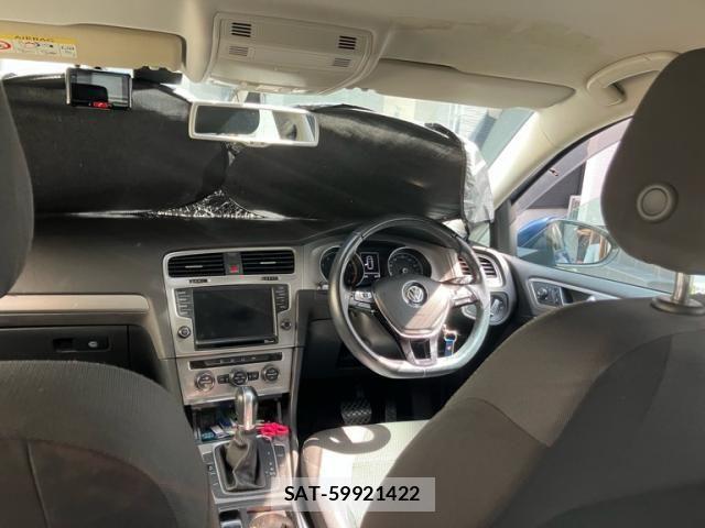 VolksWagen GOLF 2015-06 8797927-11