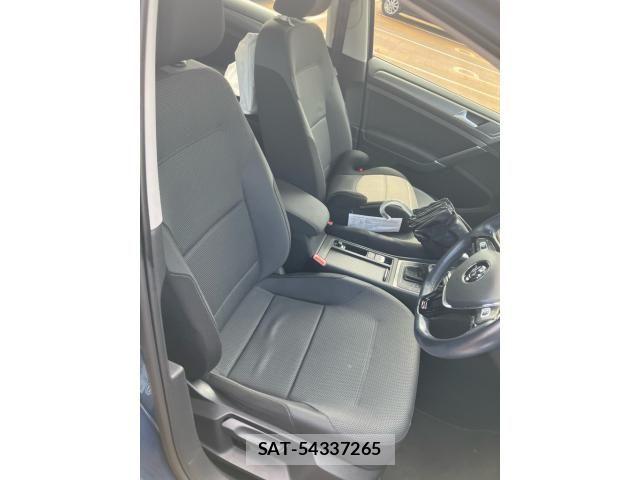 VolksWagen GOLF 2013-10 8832489-11