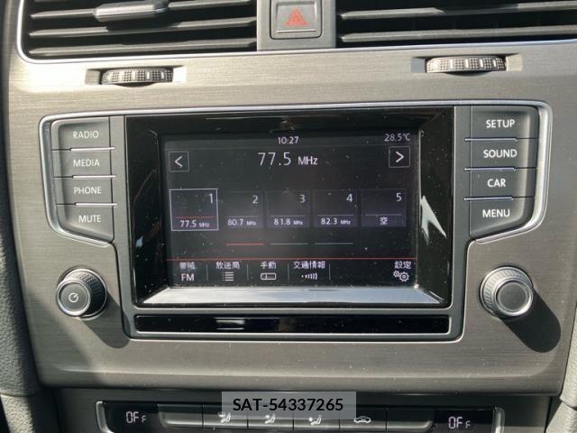 VolksWagen GOLF 2013-10 8832489-16