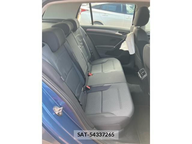 VolksWagen GOLF 2013-10 8832489-20