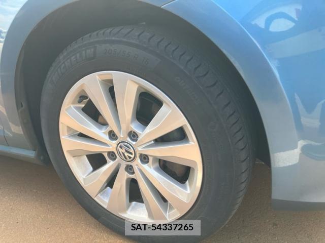 VolksWagen GOLF 2013-10 8832489-3