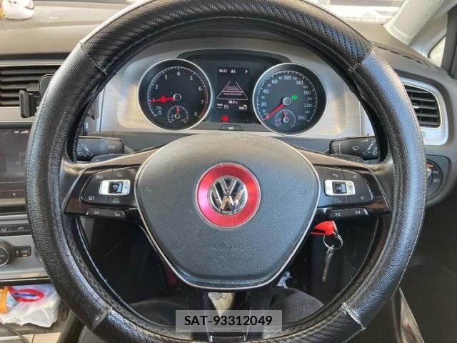 VolksWagen GOLF 2015-07 8832490-23
