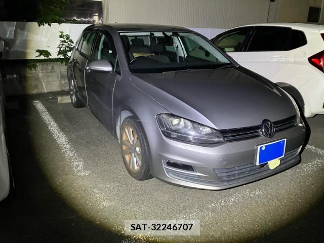 VolksWagen GOLF 2015-09 8851082-1