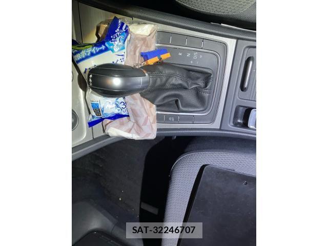 VolksWagen GOLF 2015-09 8851082-19