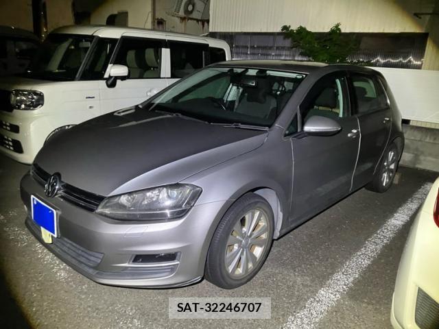VolksWagen GOLF 2015-09 8851082-3