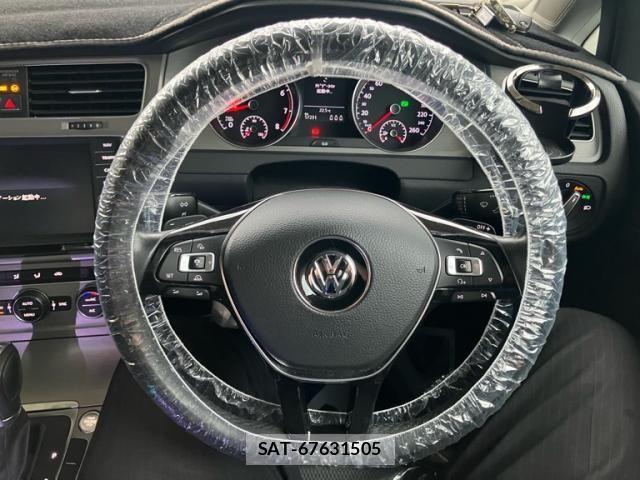 VolksWagen GOLF 2015-01 8882961-17