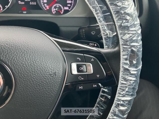 VolksWagen GOLF 2015-01 8882961-19