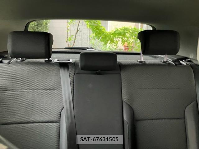 VolksWagen GOLF 2015-01 8882961-25